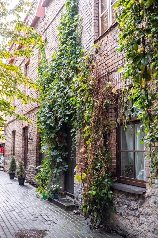 Dream Stay - Bright 2-Bedroom 2-Floor Old Town Apartment Tallinn Exterior photo
